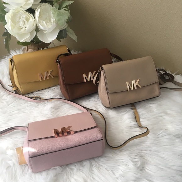 Final sale ✨Michael Kors Crossbody Bag - Picture 7 of 7